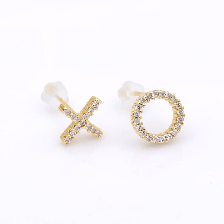 Tiny X O stud earrings