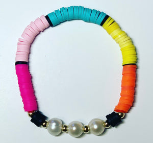 Rubber Disc Bracelet with Pearl detail